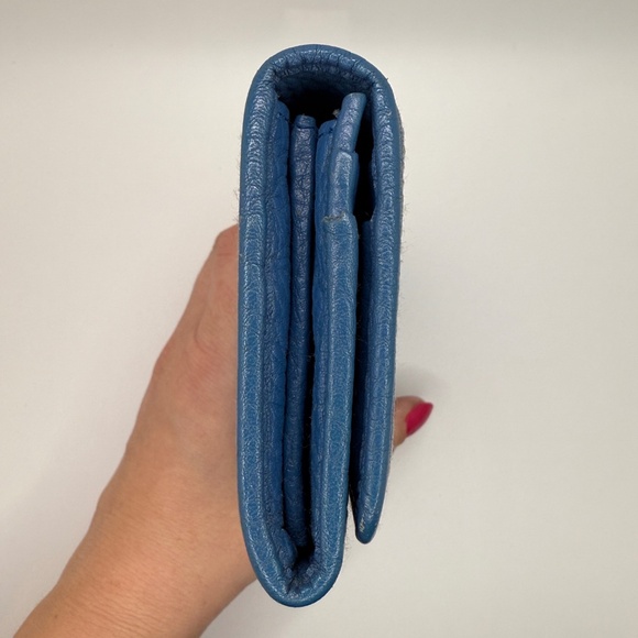 Prada Continental Flap Long Wallet in Blue Pebbled Leather - Picture 4 of 17